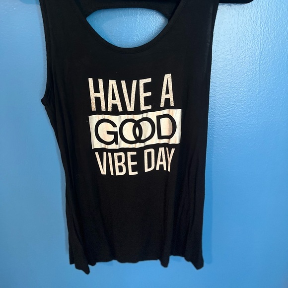 Miken flow top - Picture 2 of 3